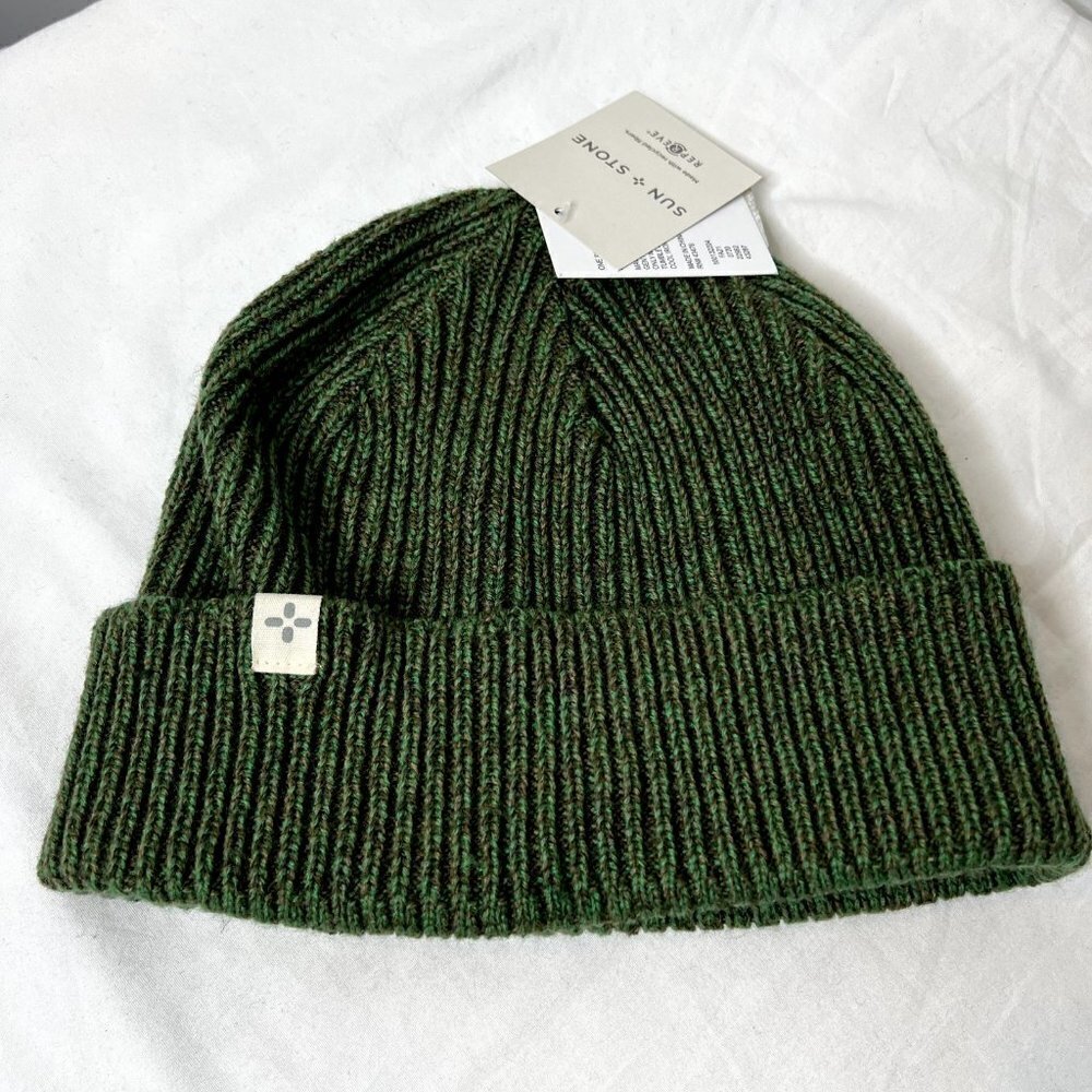 Sun + Stone $40 Mens Green Beanie Winter Hat - Picture 2 of 6